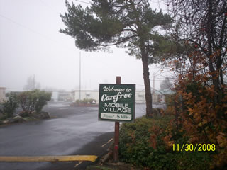 Carefree Mobile Home Village - Medford, Oregon
